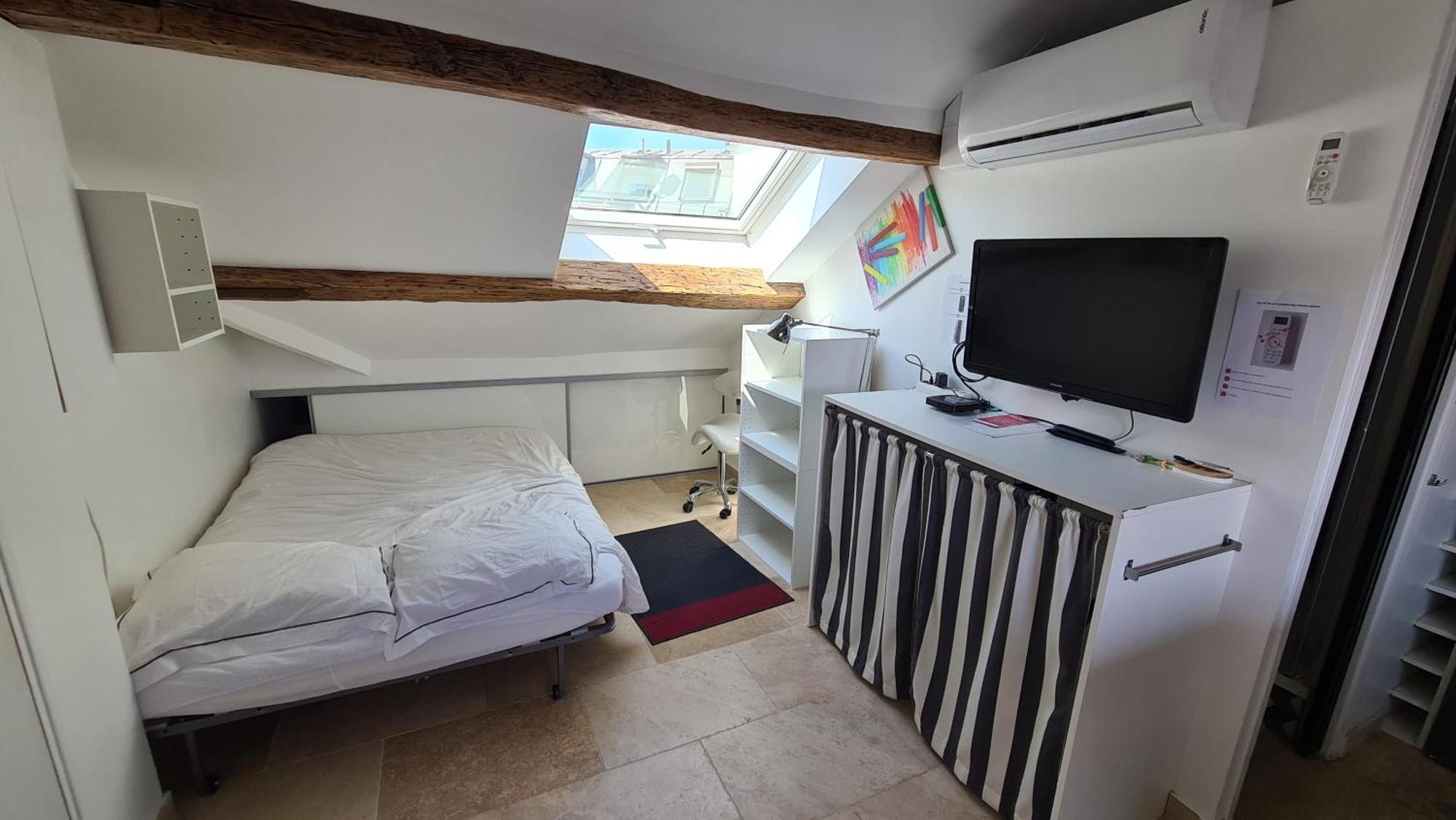 Appartement Coeur De Paris Avec Vue Sur Les Toits Exterior foto