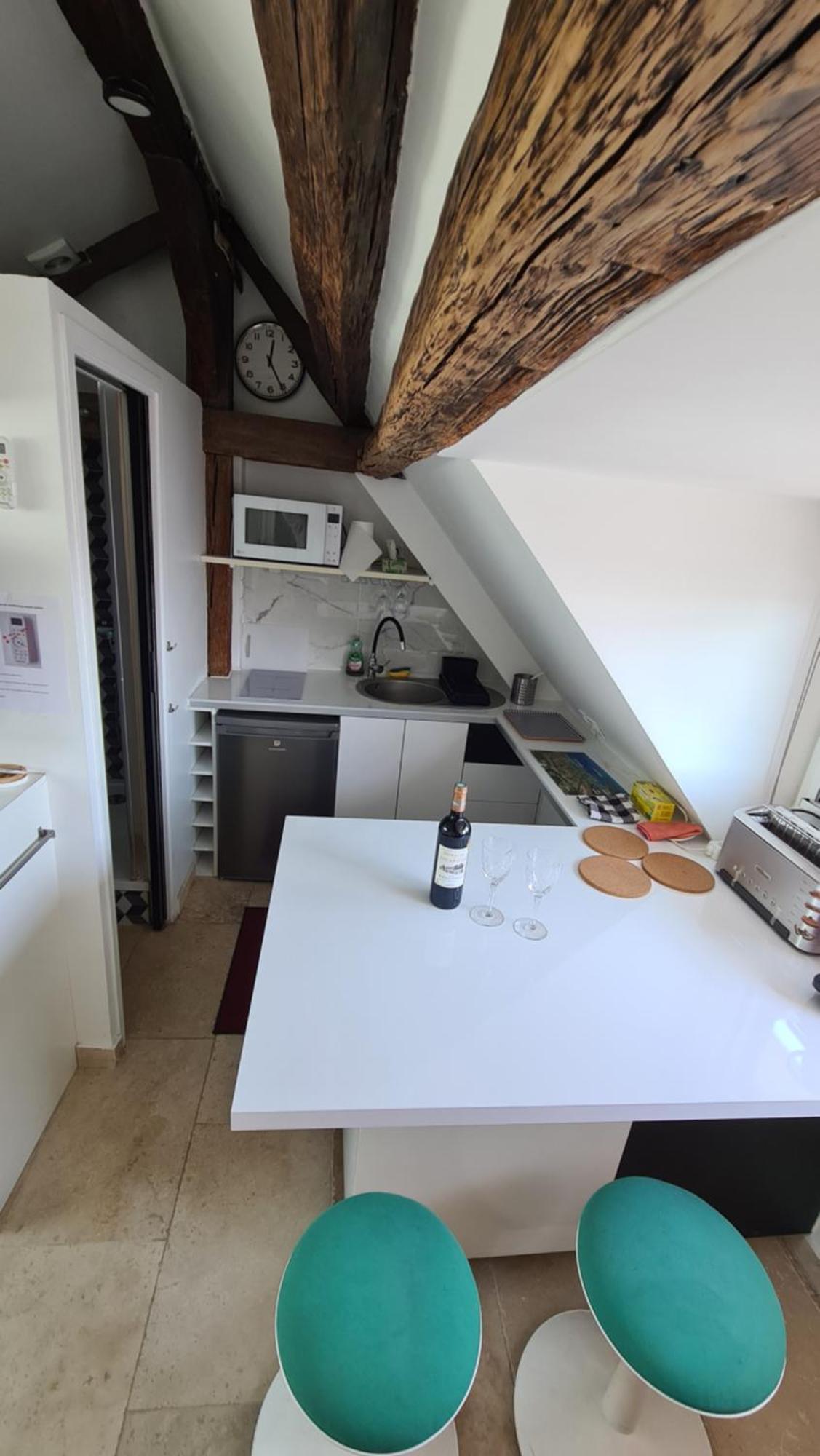 Appartement Coeur De Paris Avec Vue Sur Les Toits Exterior foto